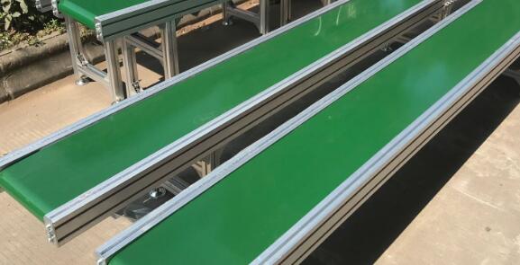 皮帶輸送機(jī)