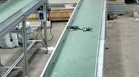 皮帶輸送機(jī)